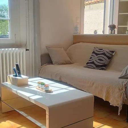 Semesterbostad Maison Au Calme 6 Personnes Dans