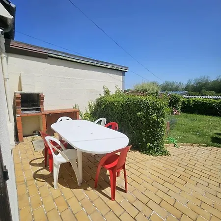 Maison Au Calme 6 Personnes Dans Semesterbostad *